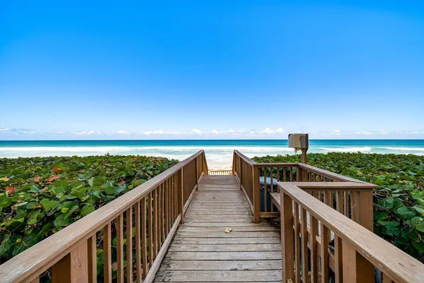 $3,495 | 3560 South Ocean Boulevard, Unit 809, South Palm Beach, FL 33480