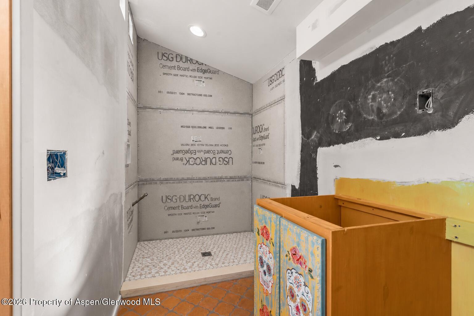 175 Midland Avenue, Unit 6 Basalt, CO 81621 - Photo 12 of 17 ChatGPT Image Aug 12, 2026, 09_09_40 PM
