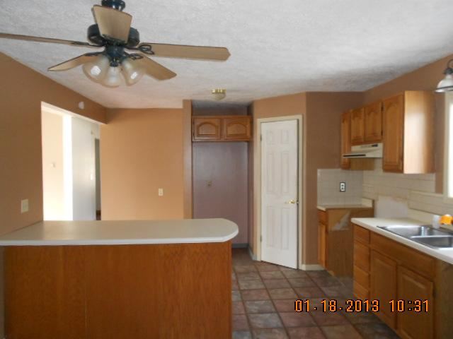 4825 Newburg Road Durand, MI 48429 - Photo 3 of 16 31139466-2.JPG