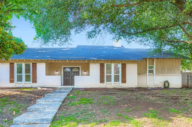 $325,000 | 3313 Erwin Drive, Plano, TX 75074