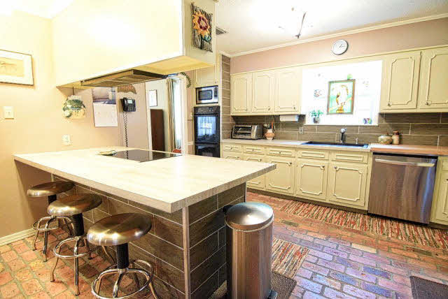 605 Hancock Road Fairhope, AL 36532 - Photo 16 of 38