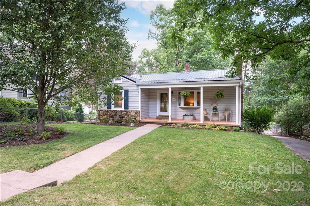 105 Kingsgate Road Asheville, NC 28805 - Photo 1 of 27 Gallery Image 1