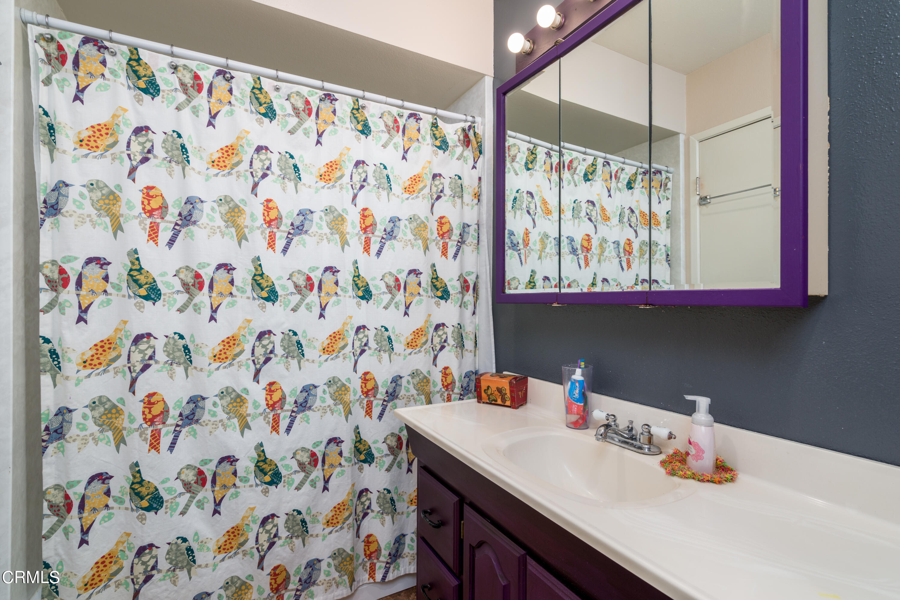 53 West Avenida De Las Flores Thousand Oaks, CA 91360 - Photo 18 of 36 BATHROOM