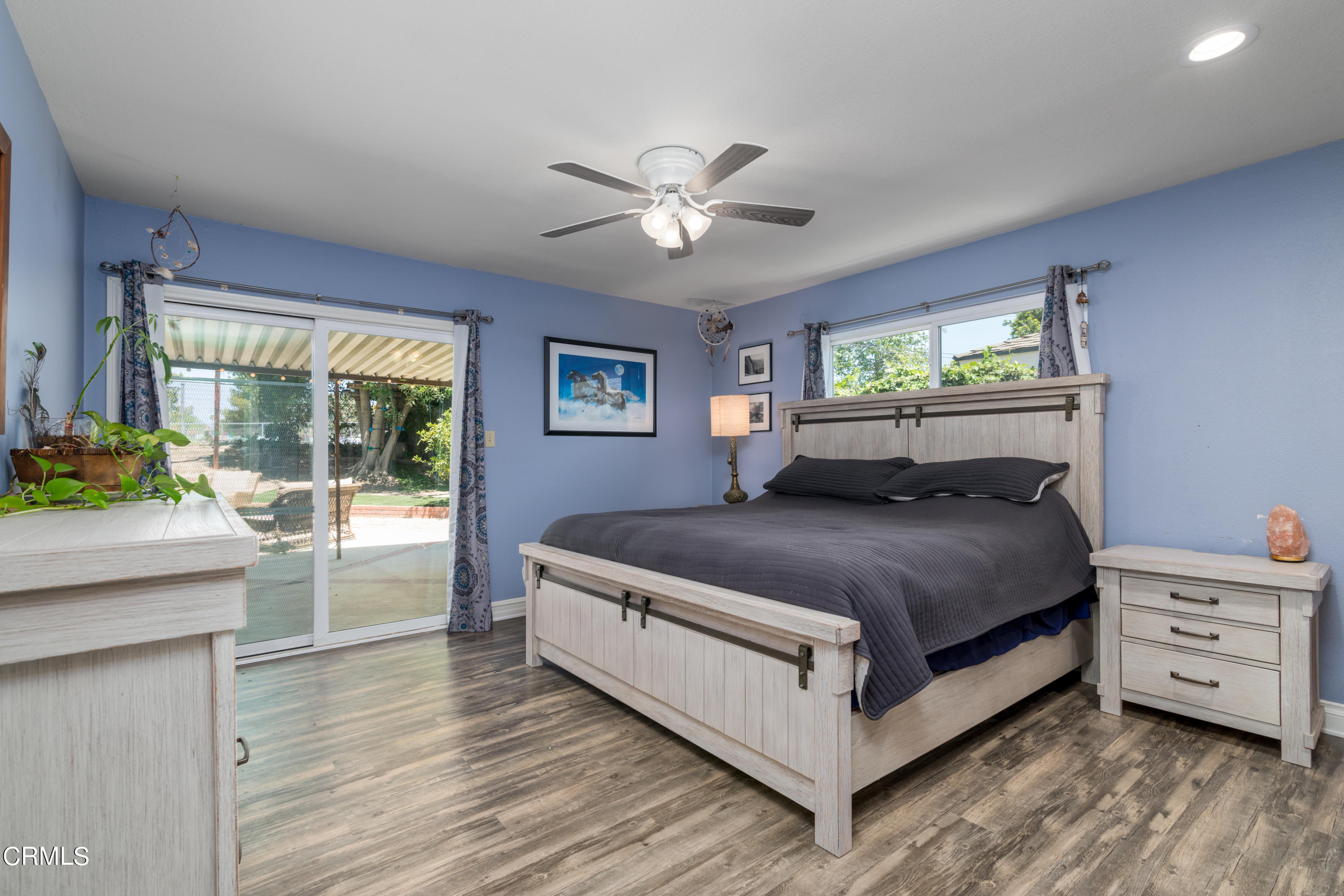53 West Avenida De Las Flores Thousand Oaks, CA 91360 - Photo 21 of 36 MASTER BEDROOM