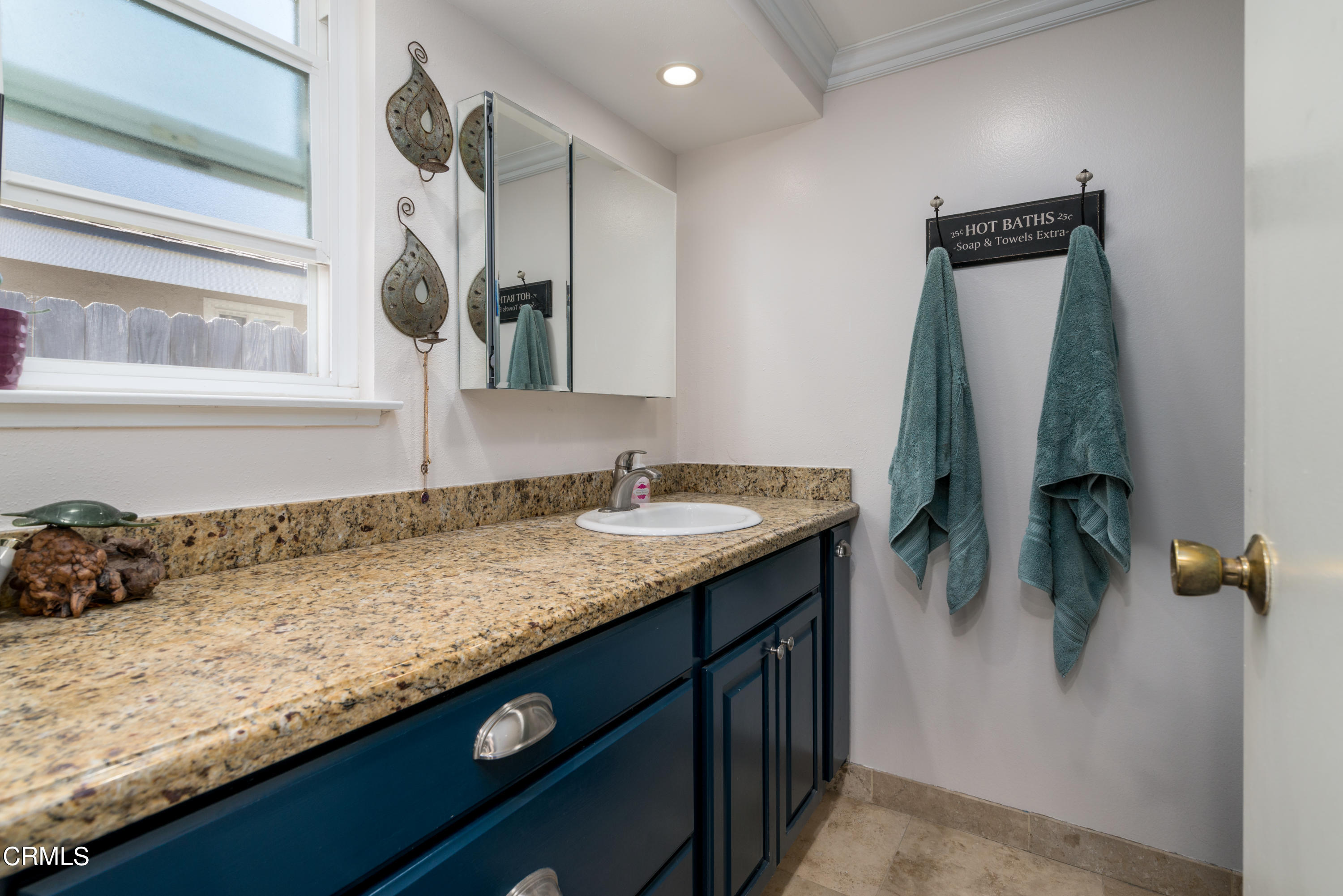 53 West Avenida De Las Flores Thousand Oaks, CA 91360 - Photo 24 of 36 MASTER BATHROOM