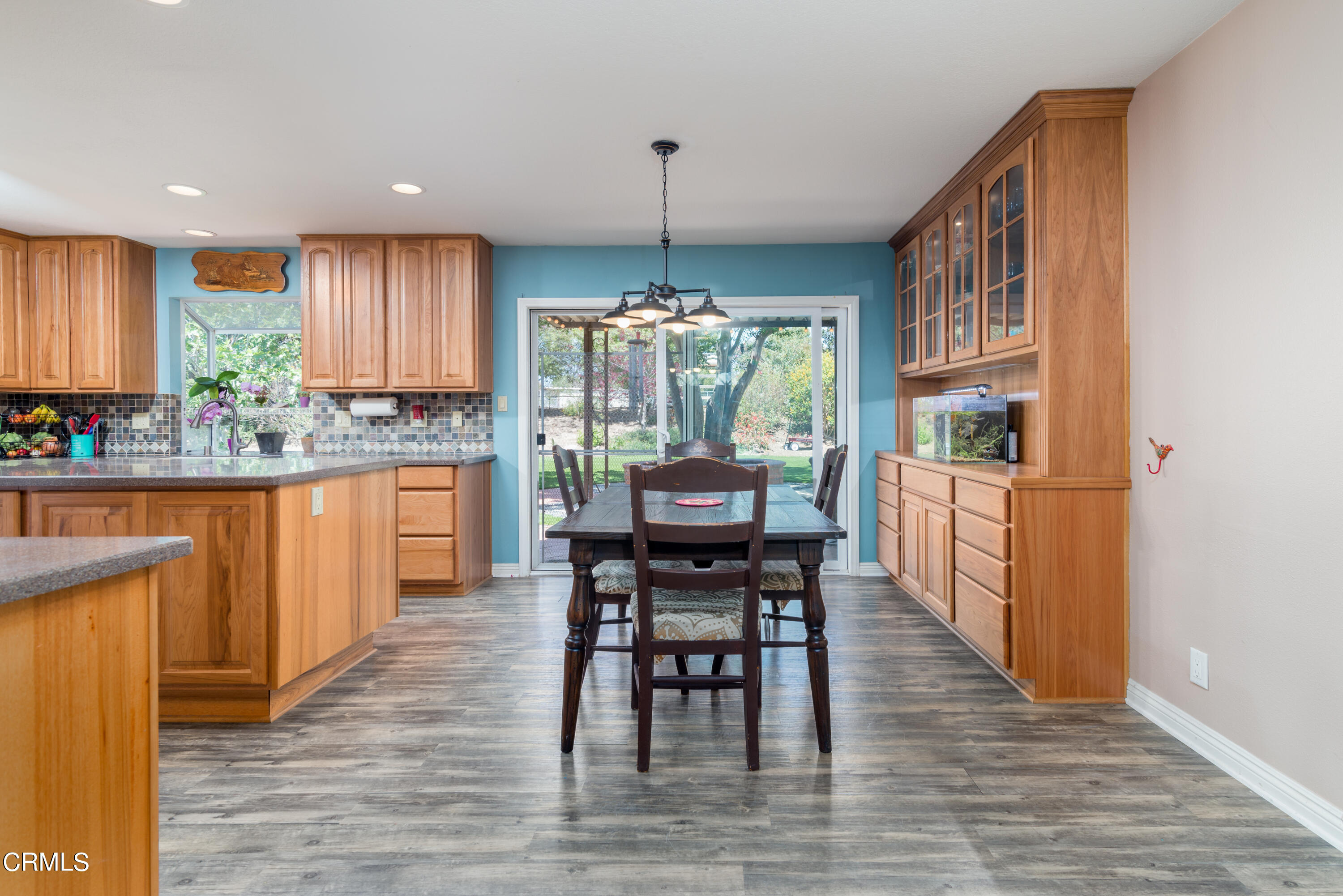 53 West Avenida De Las Flores Thousand Oaks, CA 91360 - Photo 8 of 36 KITCHEN