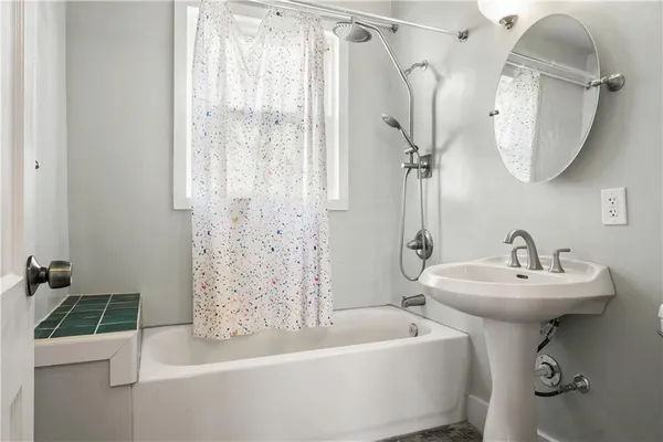 $315,000 | 347 Lawn Avenue, Kansas City, MO 64124
