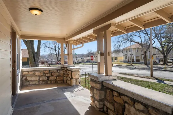 $315,000 | 347 Lawn Avenue, Kansas City, MO 64124