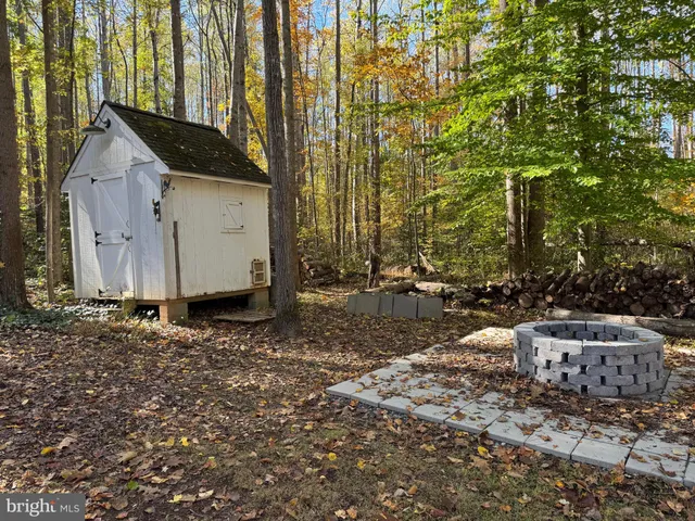 a view of a livingroom with a fireplace