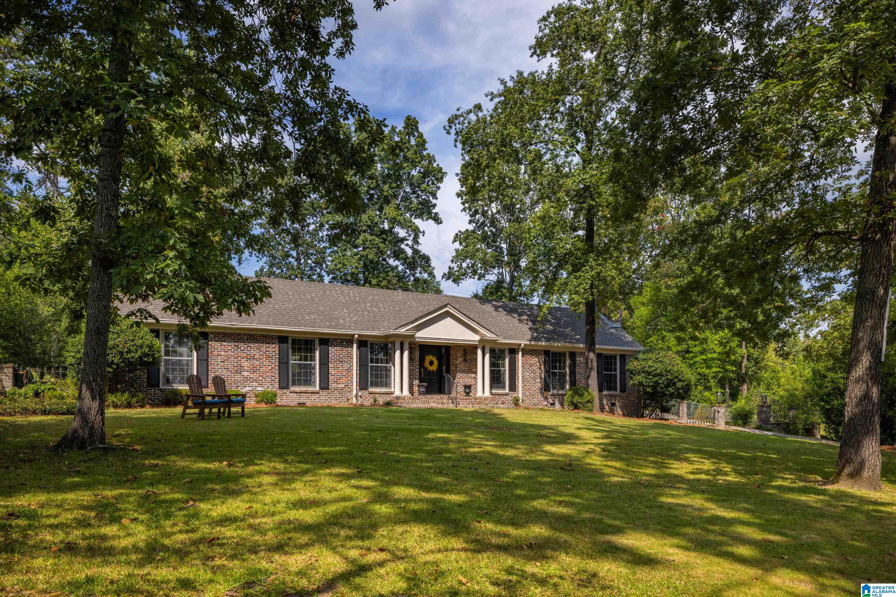 3404 North Woodridge Road Birmingham, AL 35223 - Photo 1 of 76