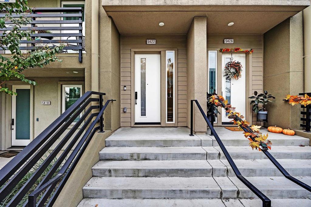 5422-5422 Arnold Road Dublin, CA 94568 - Photo 3 of 35 Front of House