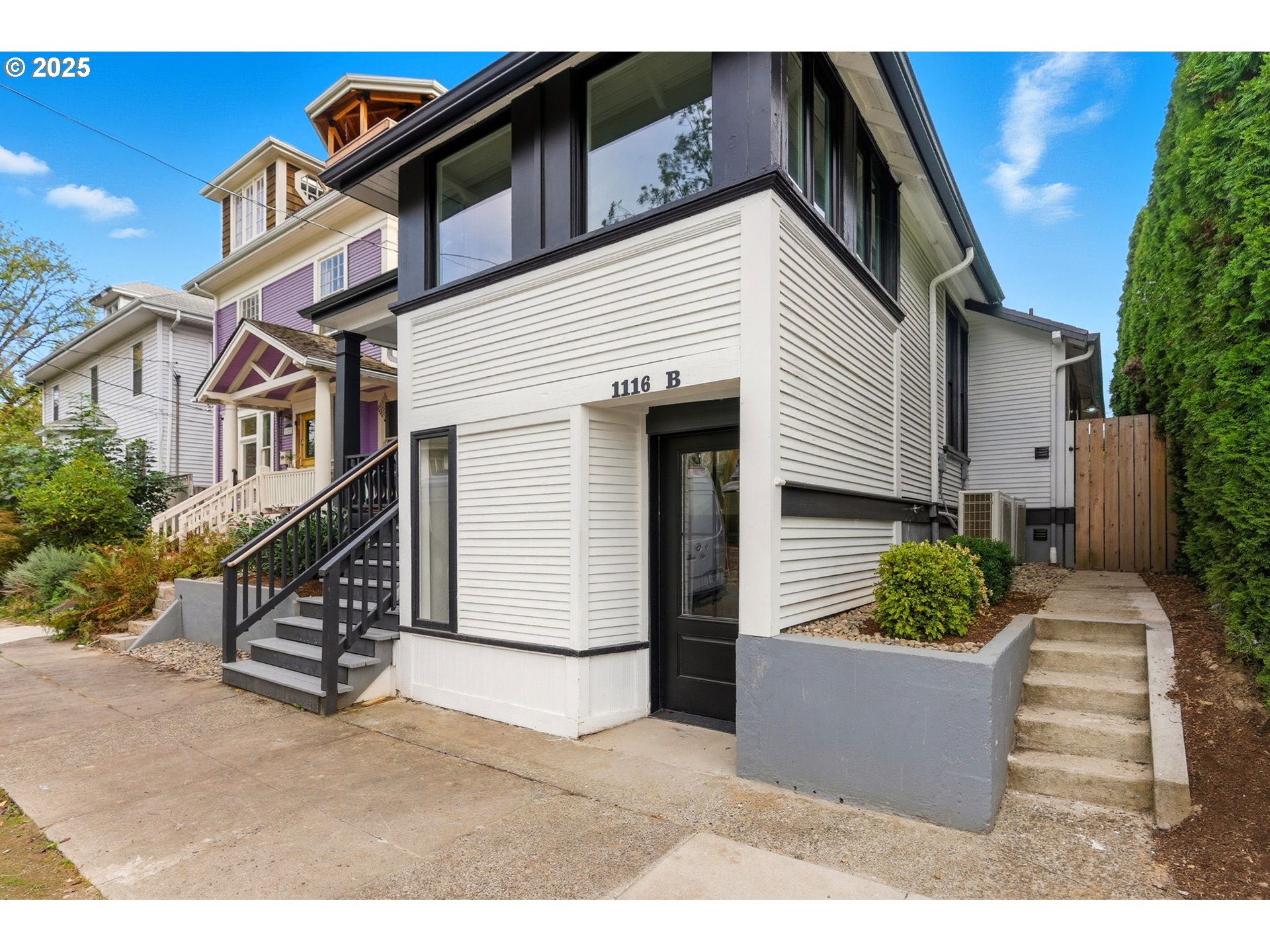 1116 Southeast Stephens Street Portland, OR 97214 - Photo 4 of 40