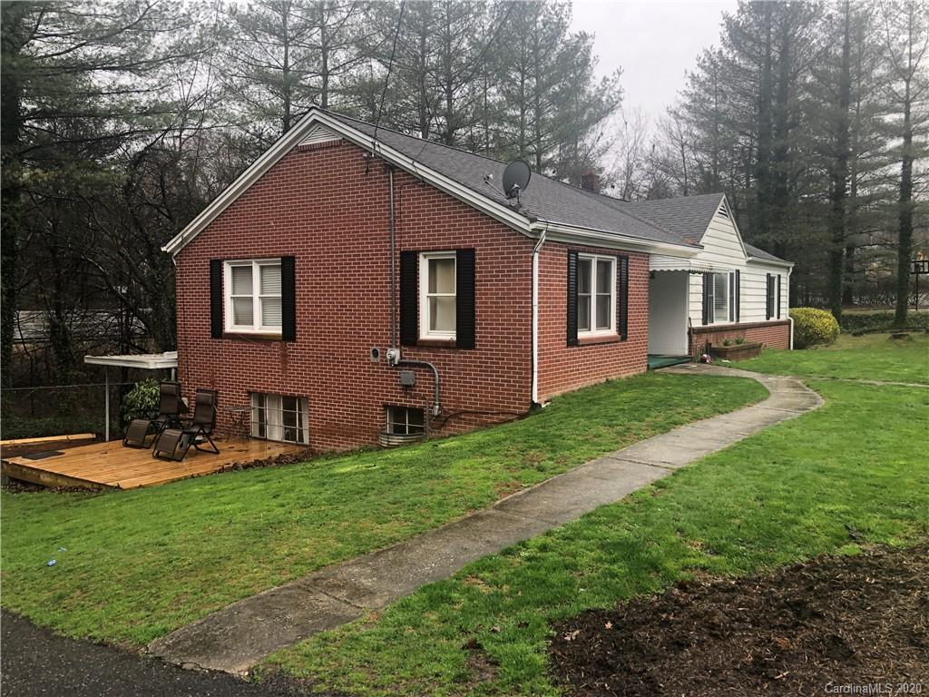605 English Road Spruce Pine, NC 28777 - Photo 2 of 22 Gallery Image 2
