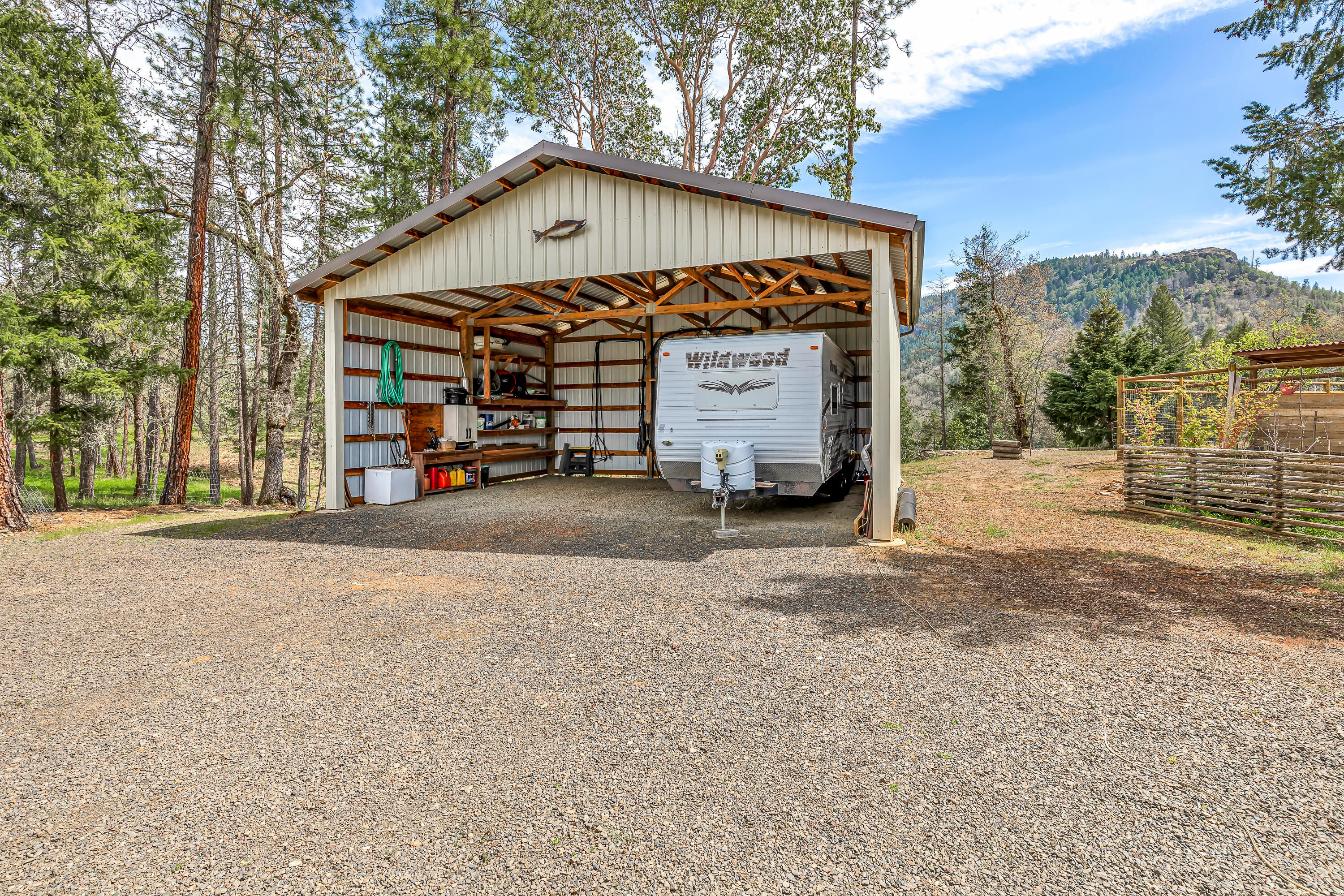 68 Busch Road Trail, OR 97541 - Photo 40 of 75 9R9A4668