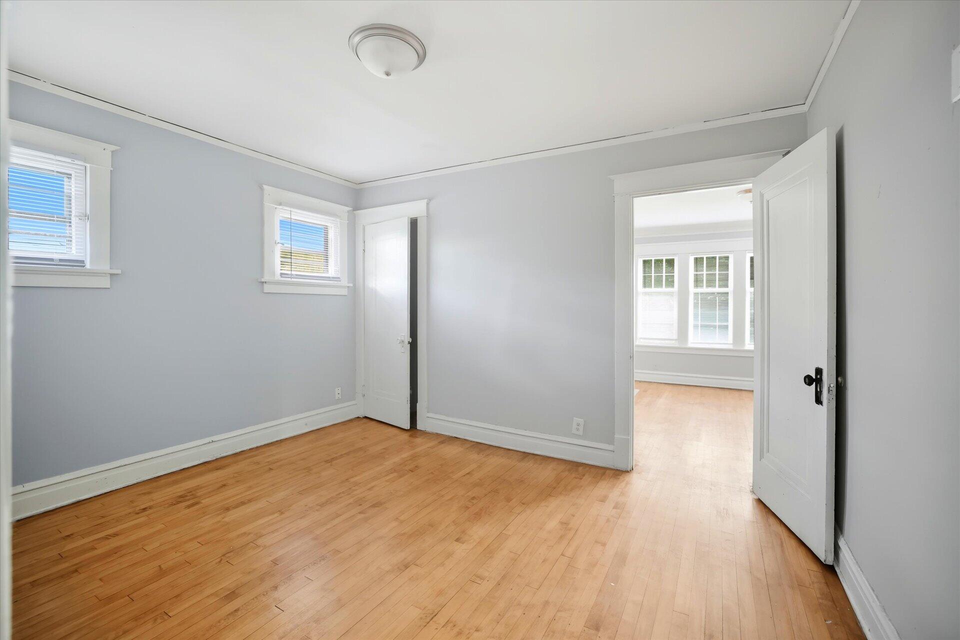 2701 North 39th Street, Unit 2703 Milwaukee, WI 53210 - Photo 8 of 13 11-009_ACAM6417