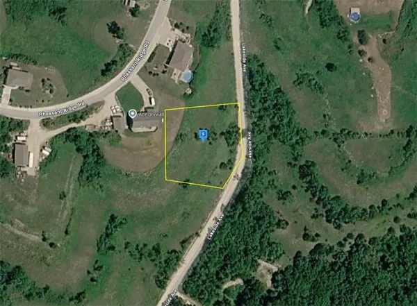 $27,999 | 7850 Lakeside Avenue, Manhattan, KS 66502