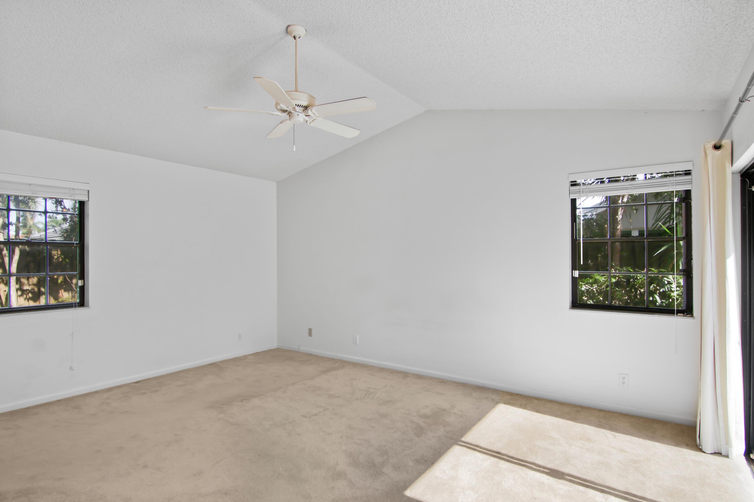 7600 West Country Club Boulevard Boca Raton, FL 33487 - Photo 15 of 26 z7NcEpz0
