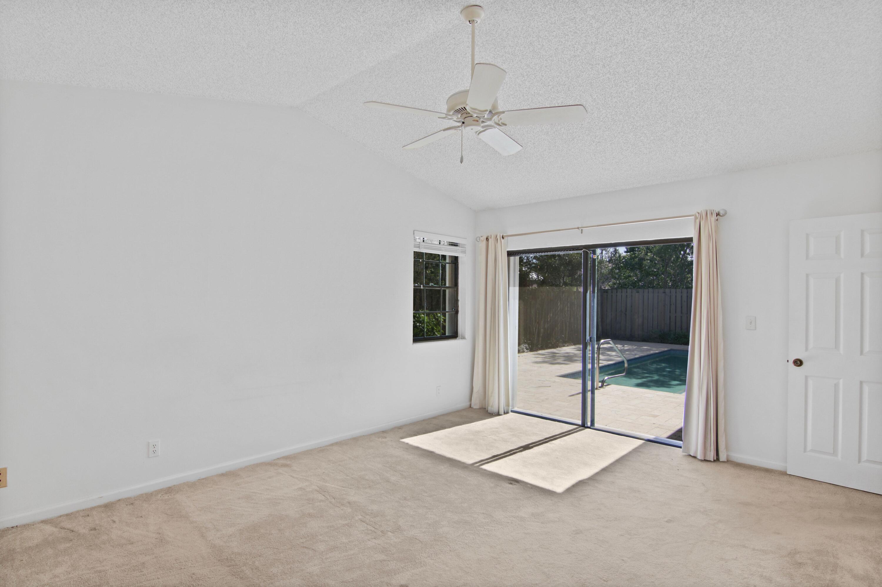 7600 West Country Club Boulevard Boca Raton, FL 33487 - Photo 10 of 26 XxKw32Os