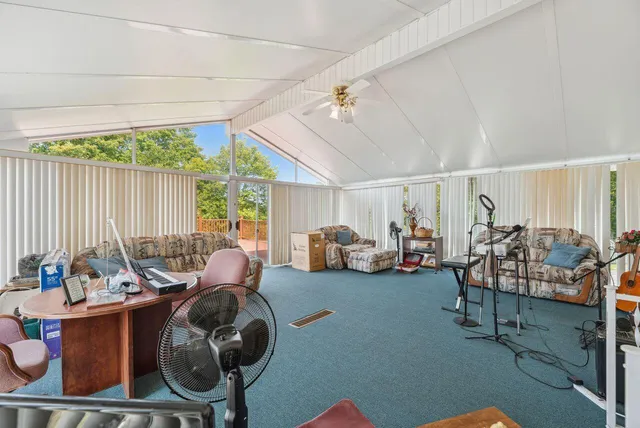 $939,900 | 5563 West Spring Creek Road, Three Oaks, MI 49128