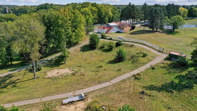 $939,900 | 5563 West Spring Creek Road, Three Oaks, MI 49128