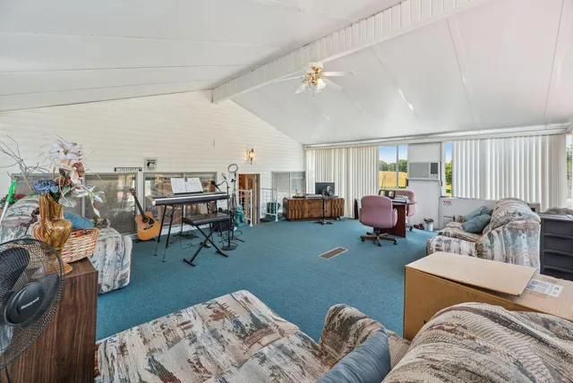 $939,900 | 5563 West Spring Creek Road, Three Oaks, MI 49128