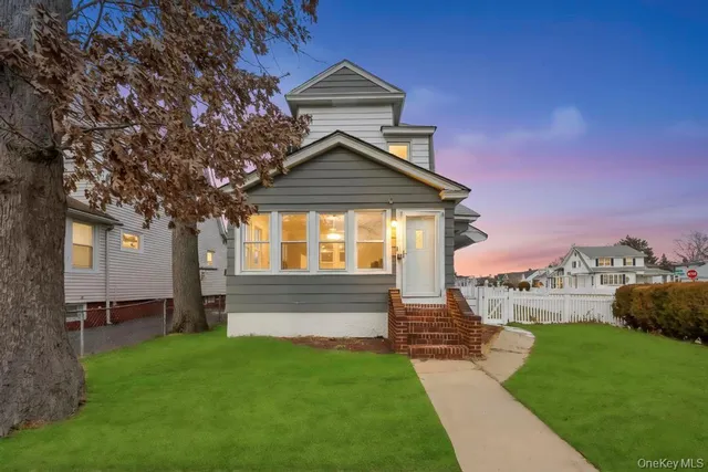 $825,000 | 17 Sapir Street, Valley Stream, NY 11580