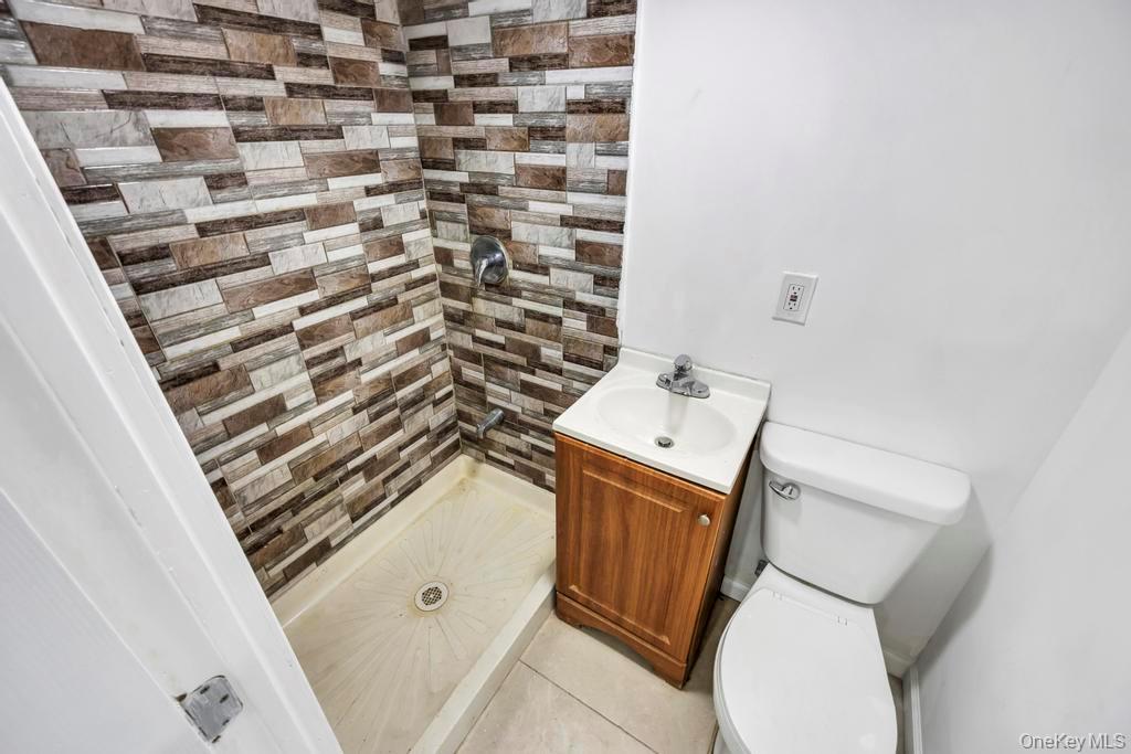 17 Sapir Street Valley Stream, NY 11580 - Photo 22 of 26