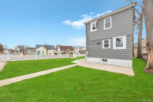 $825,000 | 17 Sapir Street, Valley Stream, NY 11580