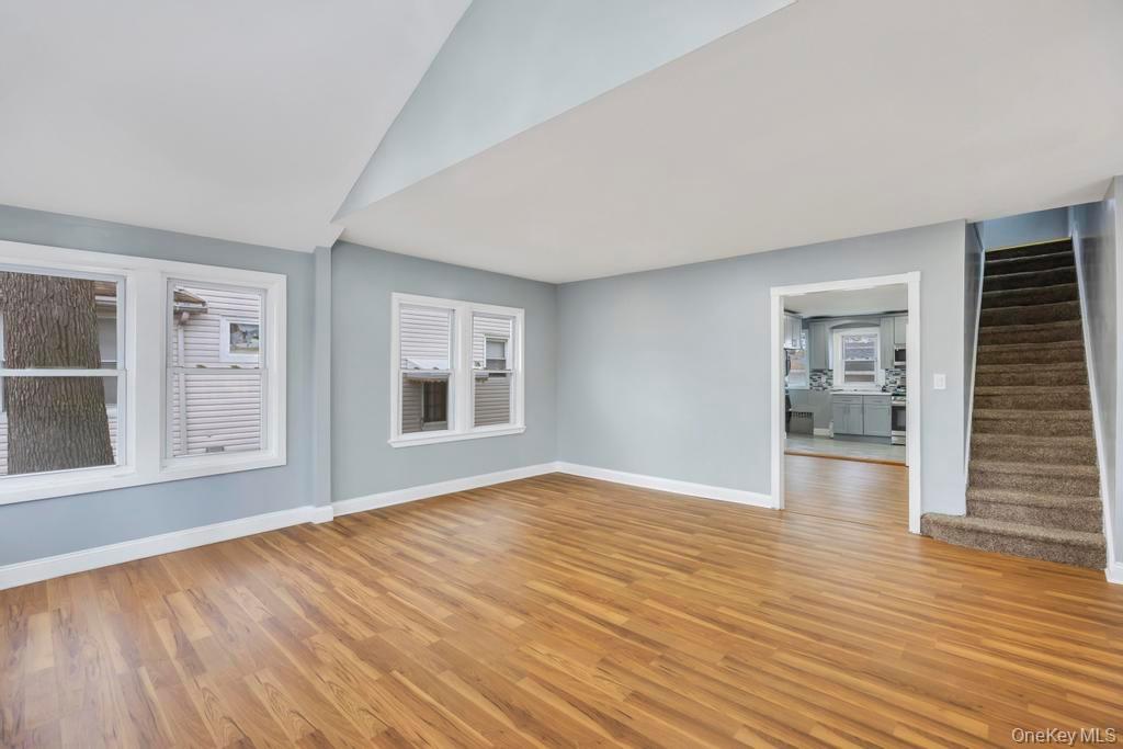 17 Sapir Street Valley Stream, NY 11580 - Photo 4 of 26