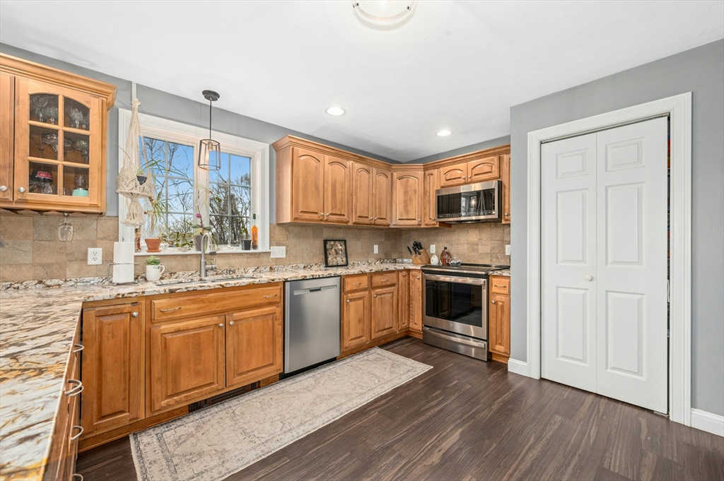 59 Snow Road West Brookfield, MA 01585 - Photo 14 of 42 Gallery Image 14
