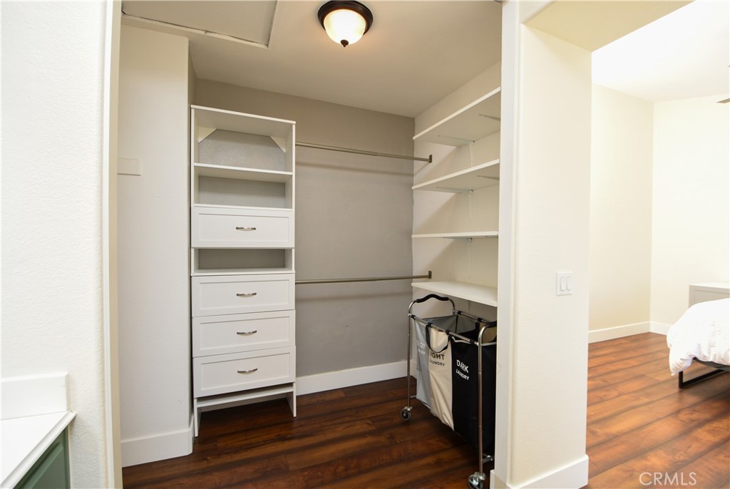 33239 Corte Yaca Temecula, CA 92592 - Photo 30 of 48 walk in closet