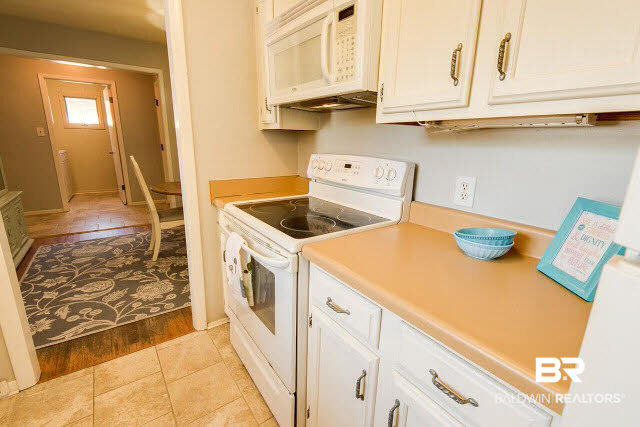 154 Orange Avenue Fairhope, AL 36532 - Photo 16 of 24 Kitchen