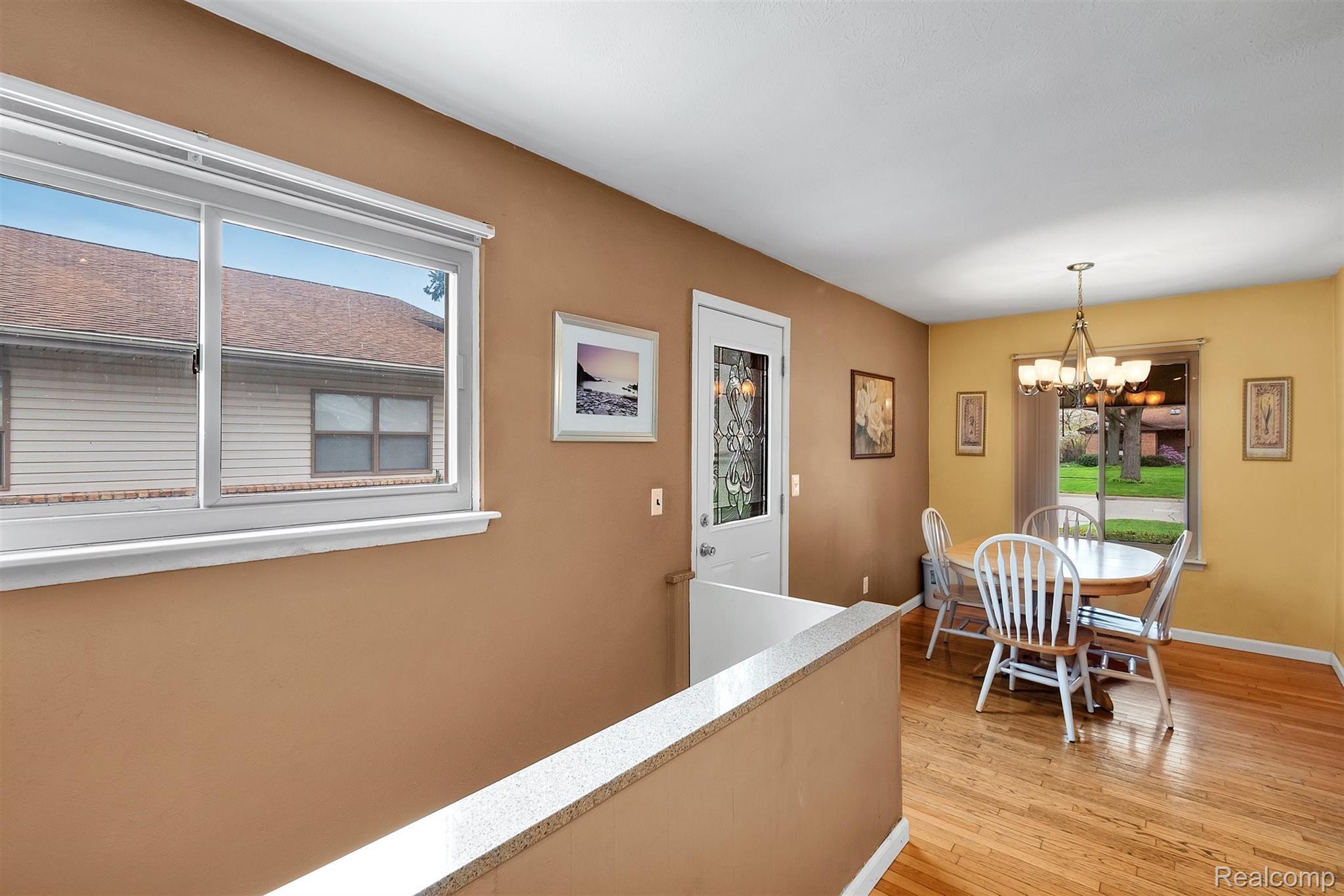 43425 Hanford Road Canton, MI 48187 - Photo 7 of 35 07-43425-Hanford-Rd-WindowStill-Real-Estate-Photography-7.jpg