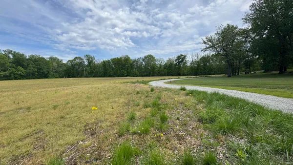 $89,900 | 650 North Petersburg In 47567, Petersburg, IN 47567