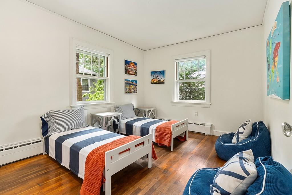 25 Duffield Road Newton, MA 02466 - Photo 9 of 23