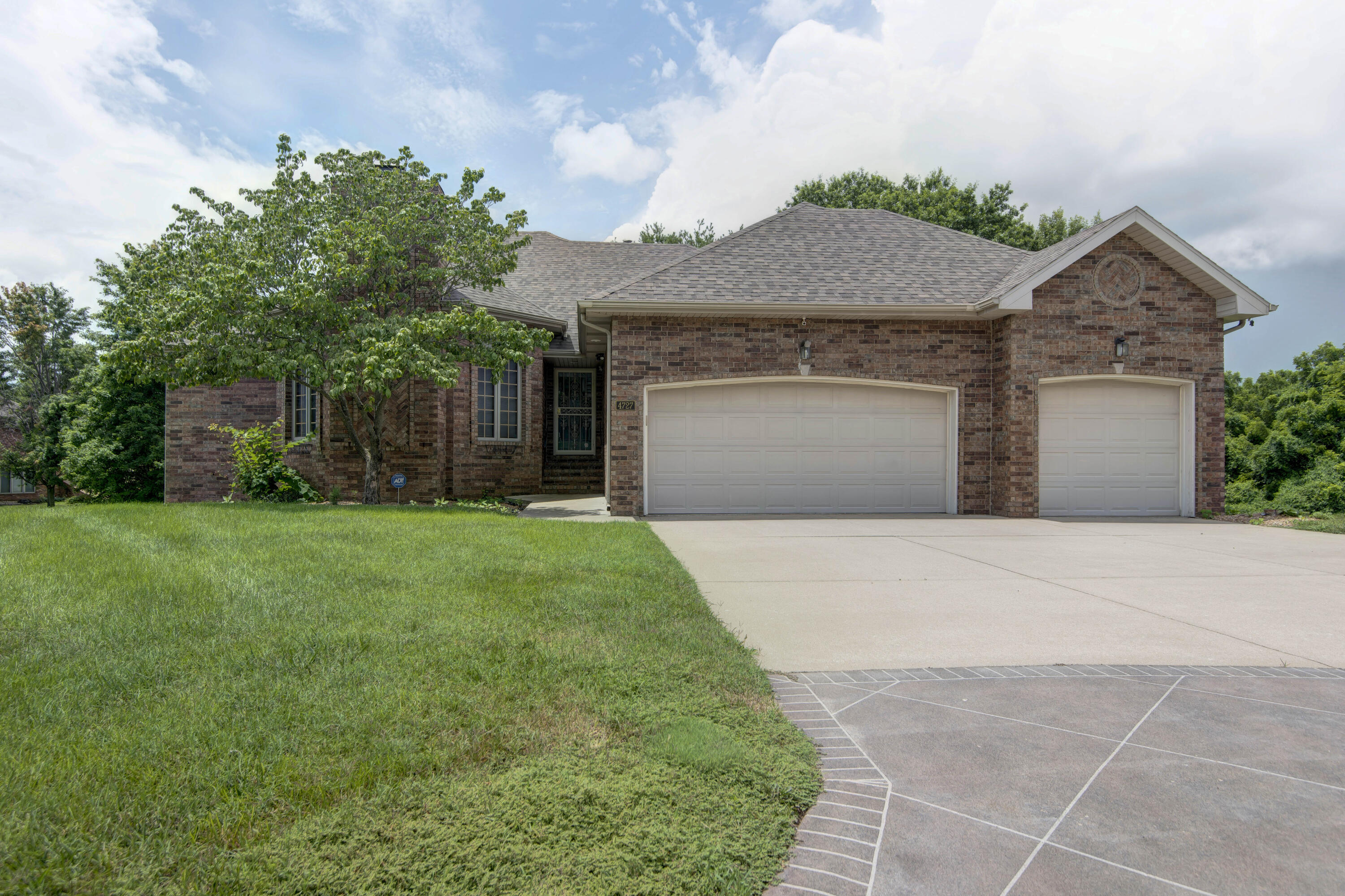 4727 South Kimbrough Avenue Springfield, MO 65810 - Photo 1 of 34 Kimbrough (1)