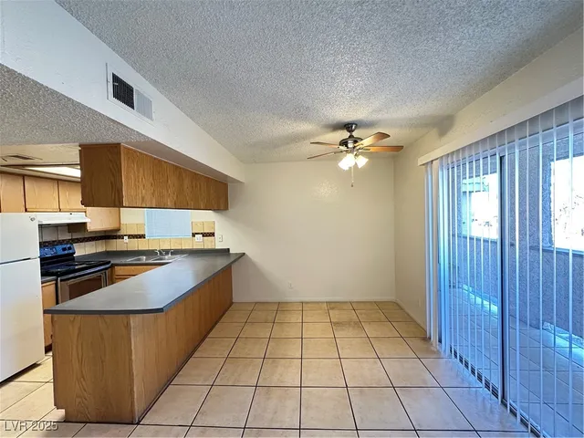 $1,155 | 1904 Lirio Way, Unit D, Las Vegas, NV 89108