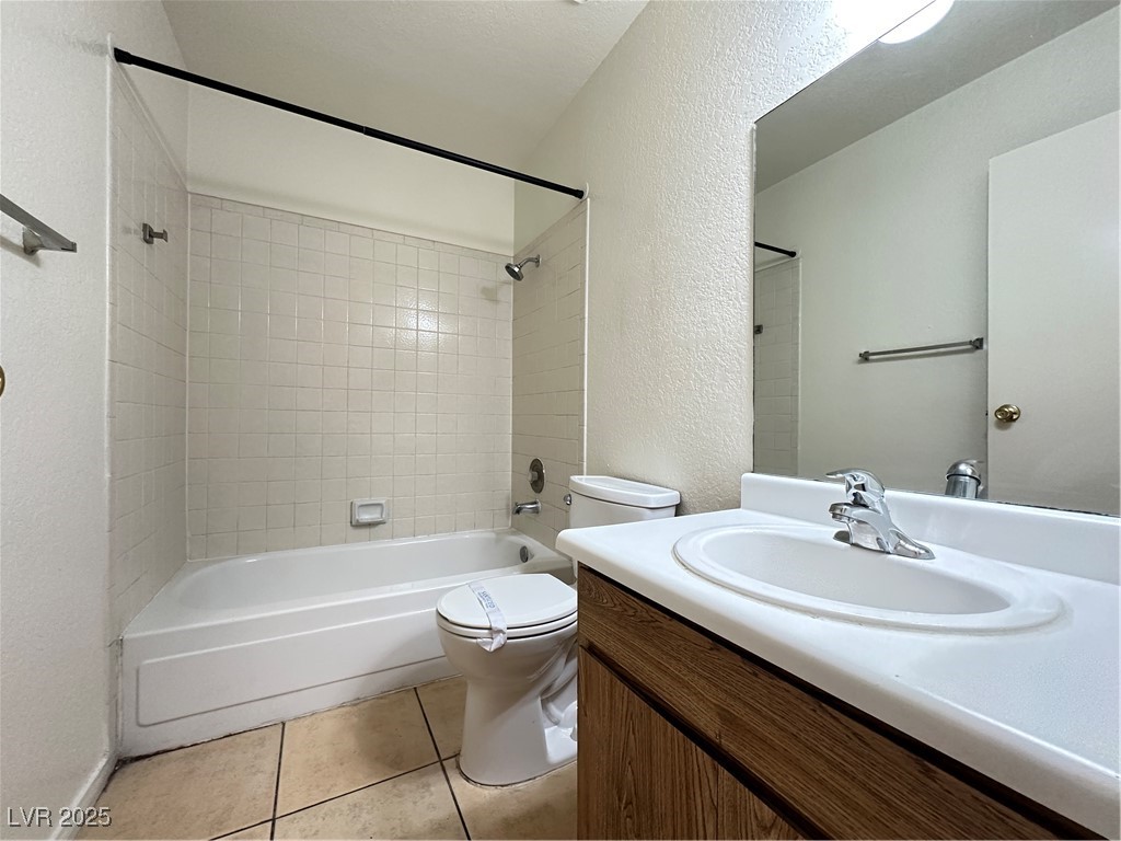 1904 Lirio Way, Unit D Las Vegas, NV 89108 - Photo 10 of 15