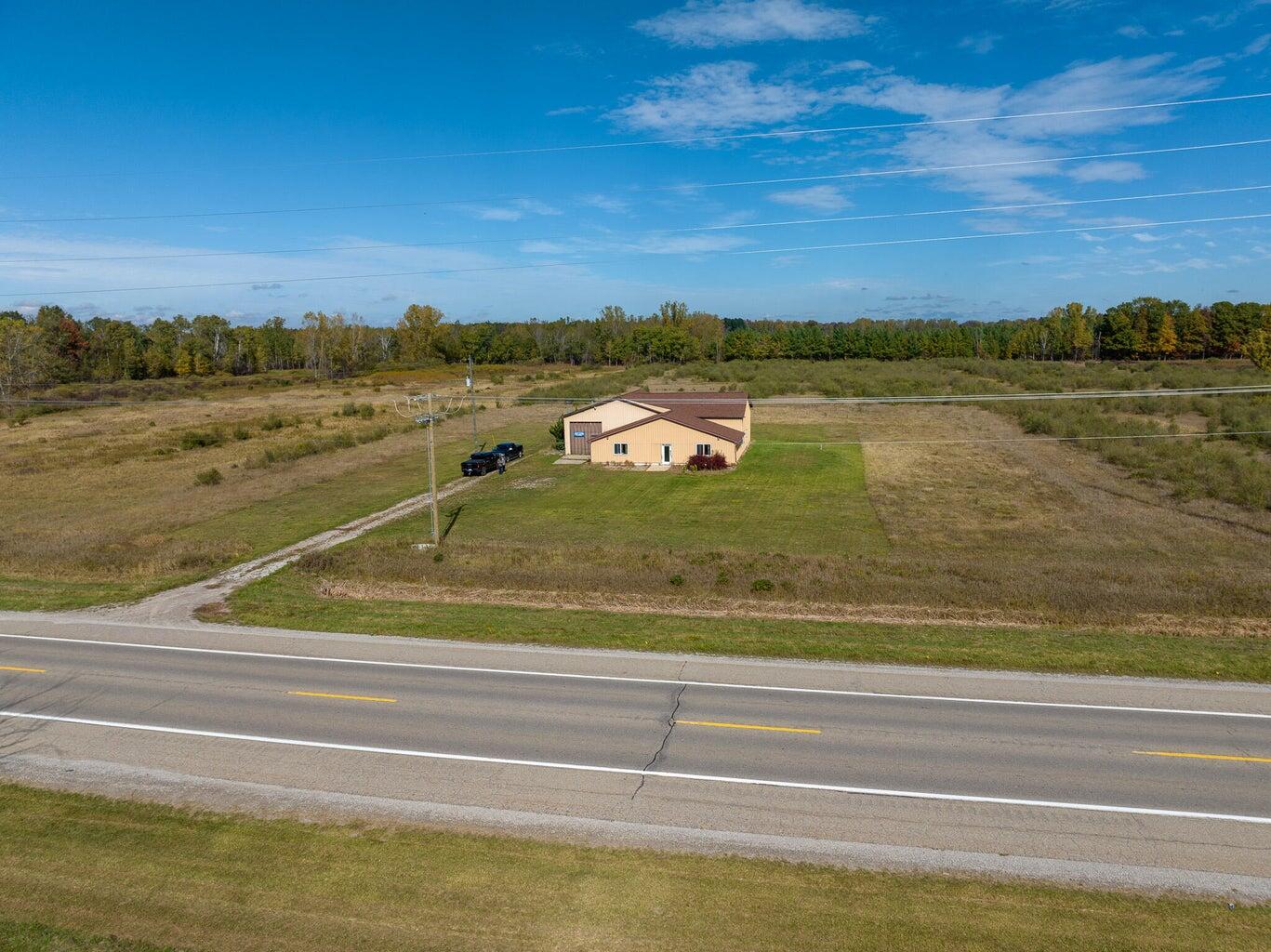 639 East Huron Road Omer, MI 48749 - Photo 2 of 14 20251015190106709261000000-o