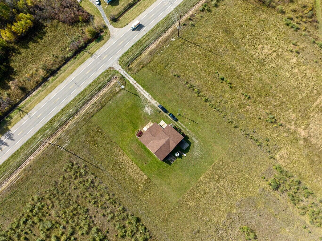 639 East Huron Road Omer, MI 48749 - Photo 5 of 14 20251015192327823415000000-o