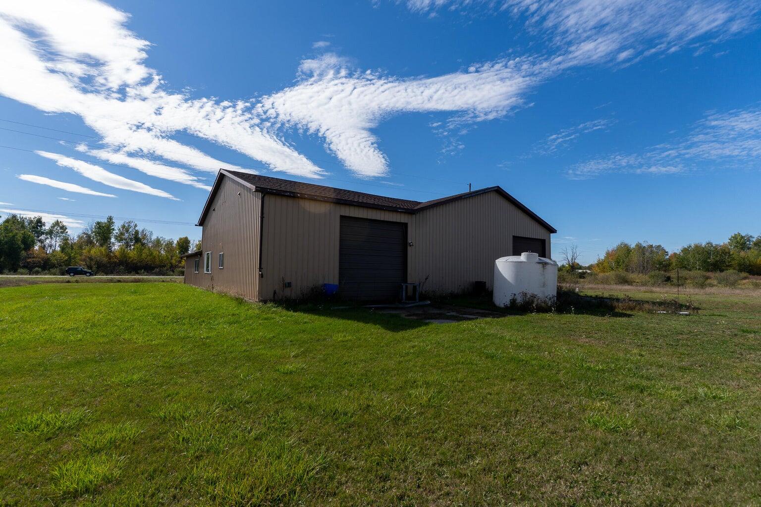 639 East Huron Road Omer, MI 48749 - Photo 6 of 14 20251015192329320577000000-o