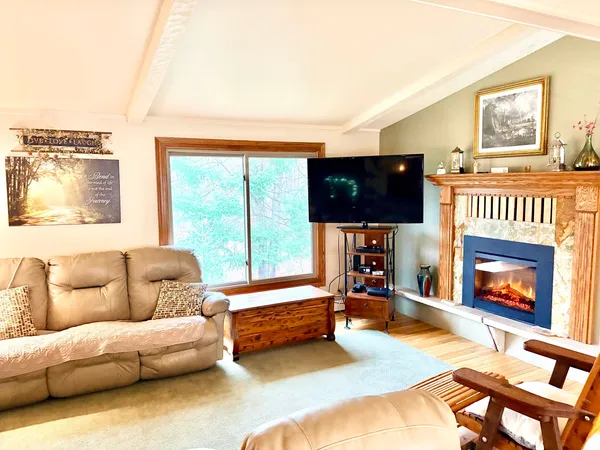 $475,000 | 3270 S Highway, Rhinelander, WI 54501