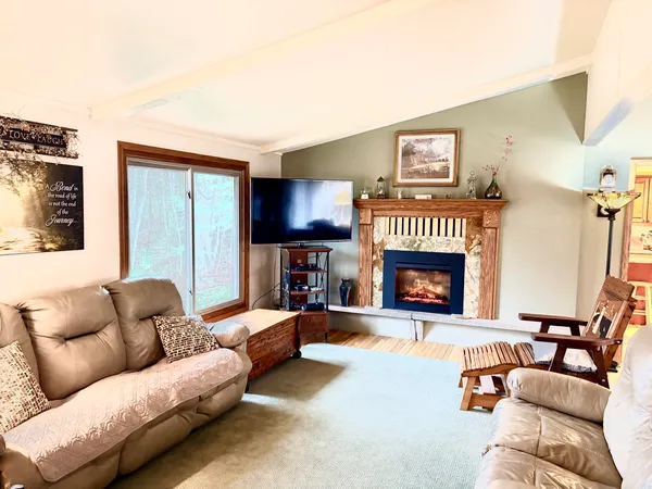 $475,000 | 3270 S Highway, Rhinelander, WI 54501