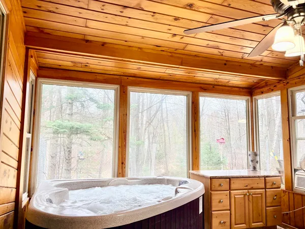 $475,000 | 3270 S Highway, Rhinelander, WI 54501