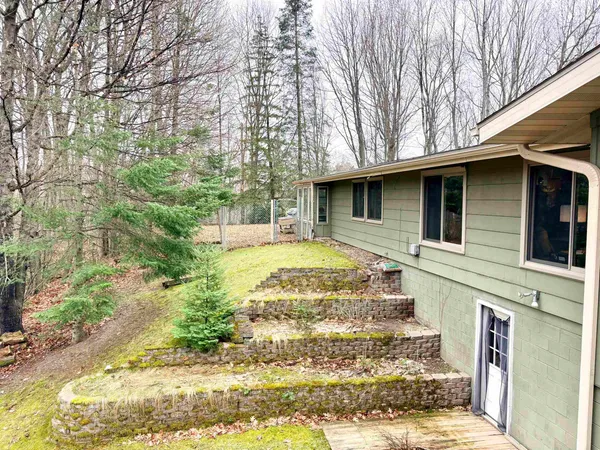 $475,000 | 3270 S Highway, Rhinelander, WI 54501