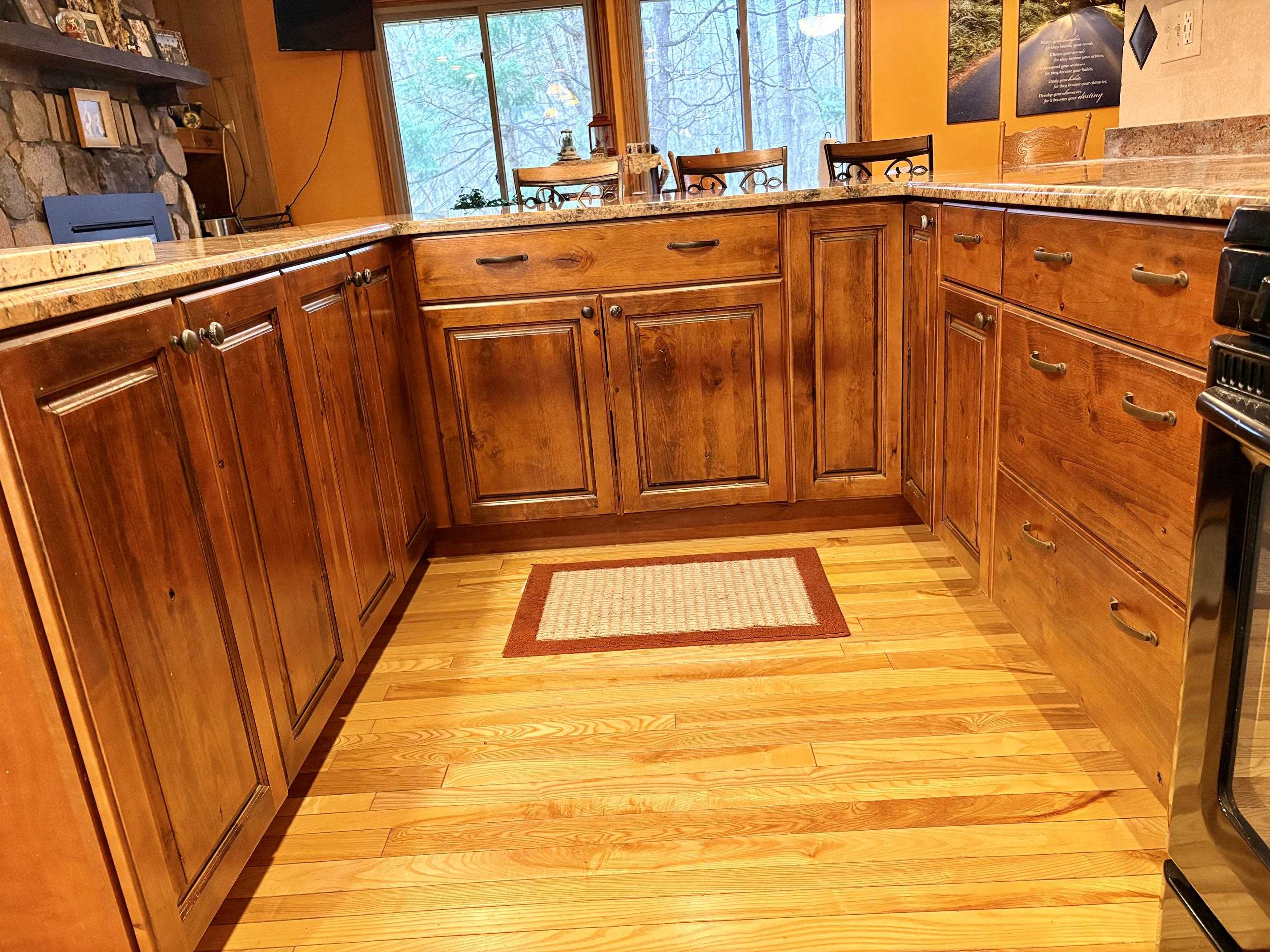 3270 S Highway Rhinelander, WI 54501 - Photo 10 of 40