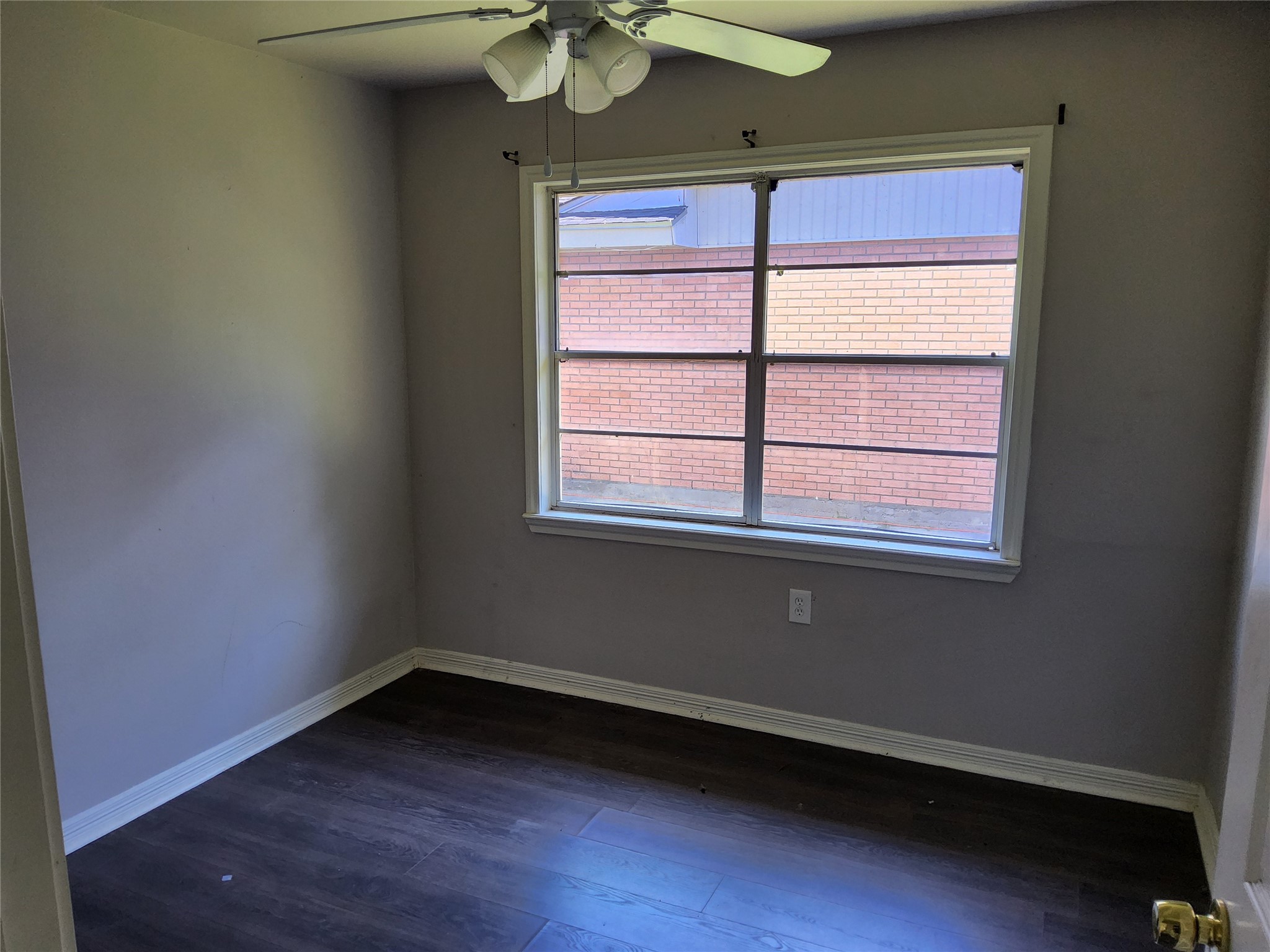 701 Sherrill Street West Orange, TX 77630 - Photo 6 of 16