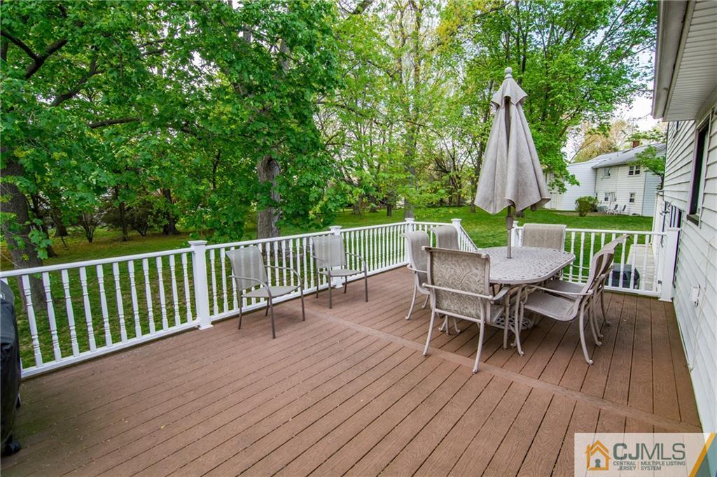 9 Tompkins Road East Brunswick, NJ 08816 - Photo 18 of 19 Gallery Image 18