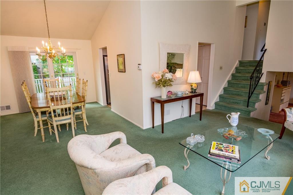 9 Tompkins Road East Brunswick, NJ 08816 - Photo 6 of 19 Gallery Image 6