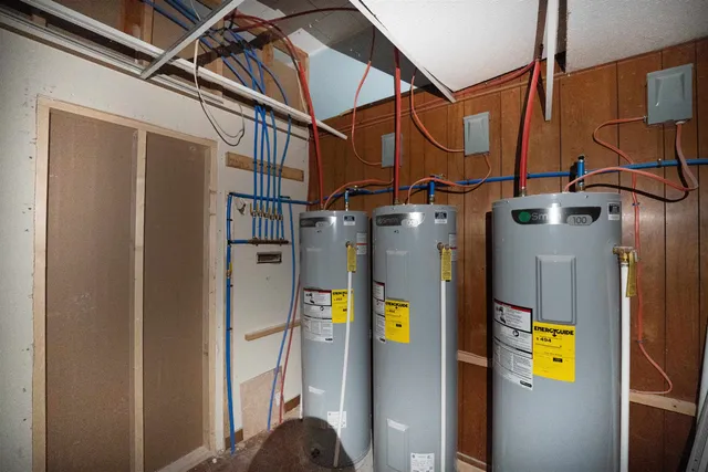 $645,000 | 77 Main Street, Stratford, NH 03590